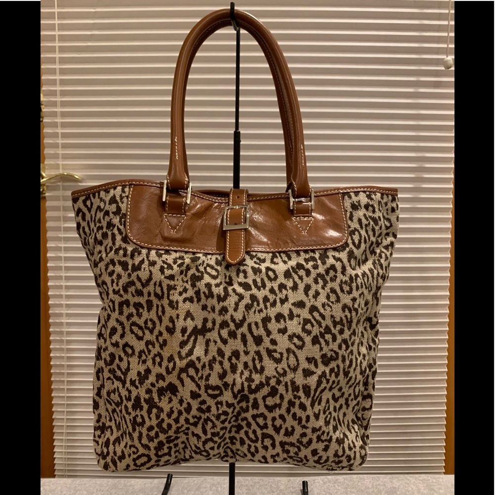 Italian-made Cheetah print Purse